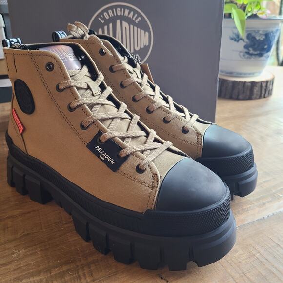PALLADIUM Womens Revolt‎ Hi Tx Olive Brown Sz 10 Chunky Combat Platform Boot NEW - Picture 1 of 8